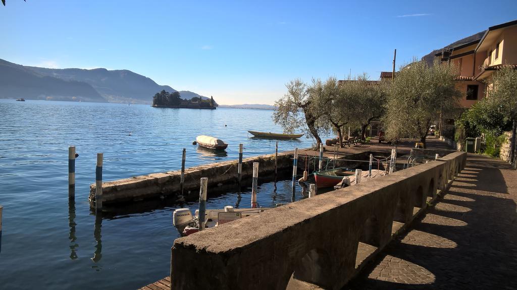 Residenza Borgo Antico Apartment Monte Isola Exterior photo